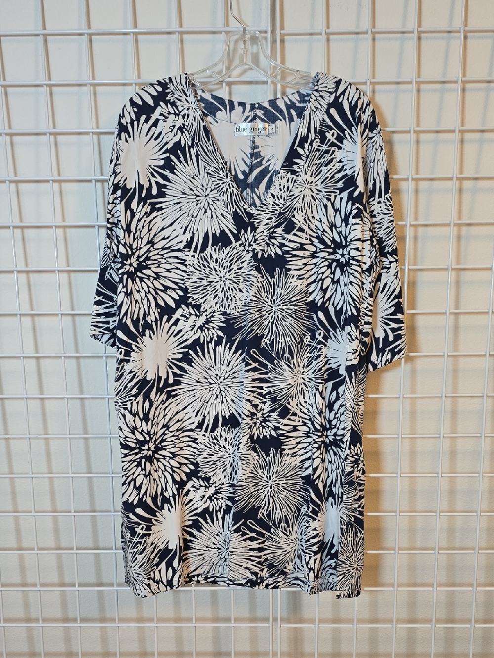 Blue Ginger Navy and White Floral Midi Dress With 3/4 Sleeves Size Medium